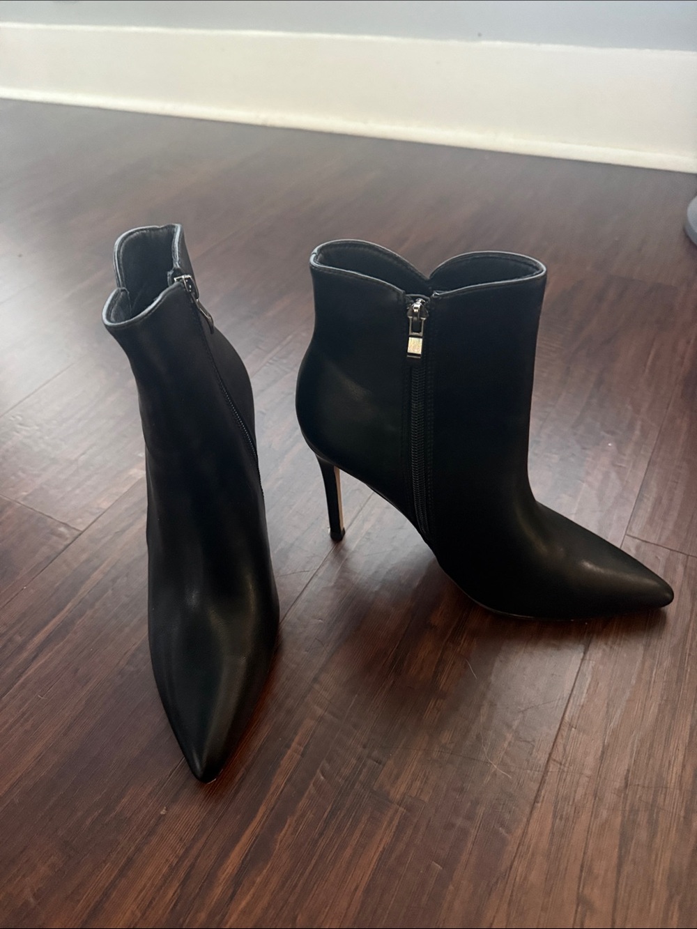 Women's Black Pointed Toe Ankle Boots with Side Zip